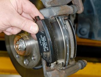 how replace brake pads