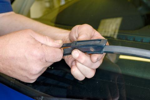 wiper blade replacement