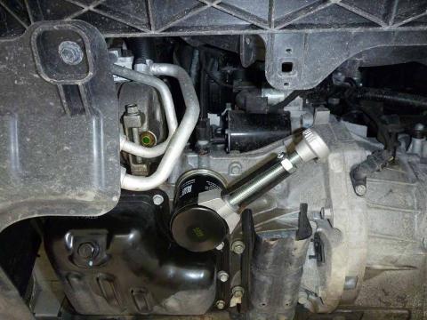 How to remove a stuck oil filter How to remove a stuck oil filter