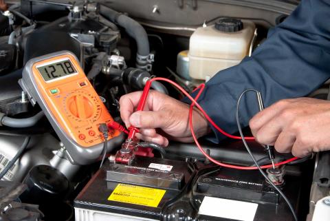 how to charge a car battery