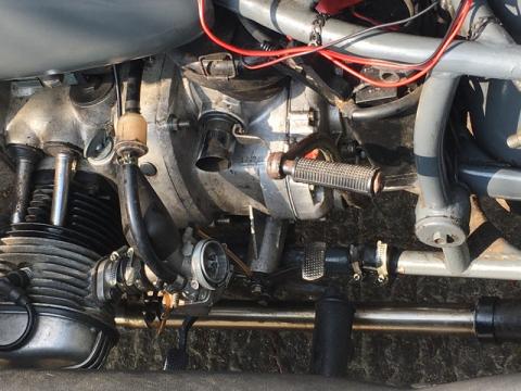 Dnepr MT9 carburettor location Dnepr MT9 carburettors