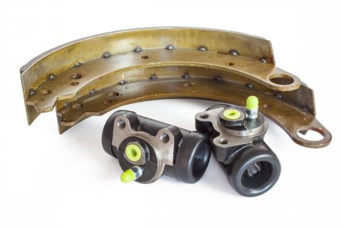 The Pros and Cons of cars with drum brakes The Pros and Cons of cars with drum brakes