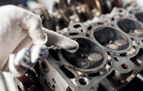 The cylinder head is a vital part of your engine. If the engine block is the heart, the cylinder is the lungs. The cylinder head is a vital part of your engine. If the engine block is the heart, the cylinder is the lungs.