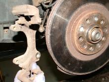 How to change a brake caliper: step 02